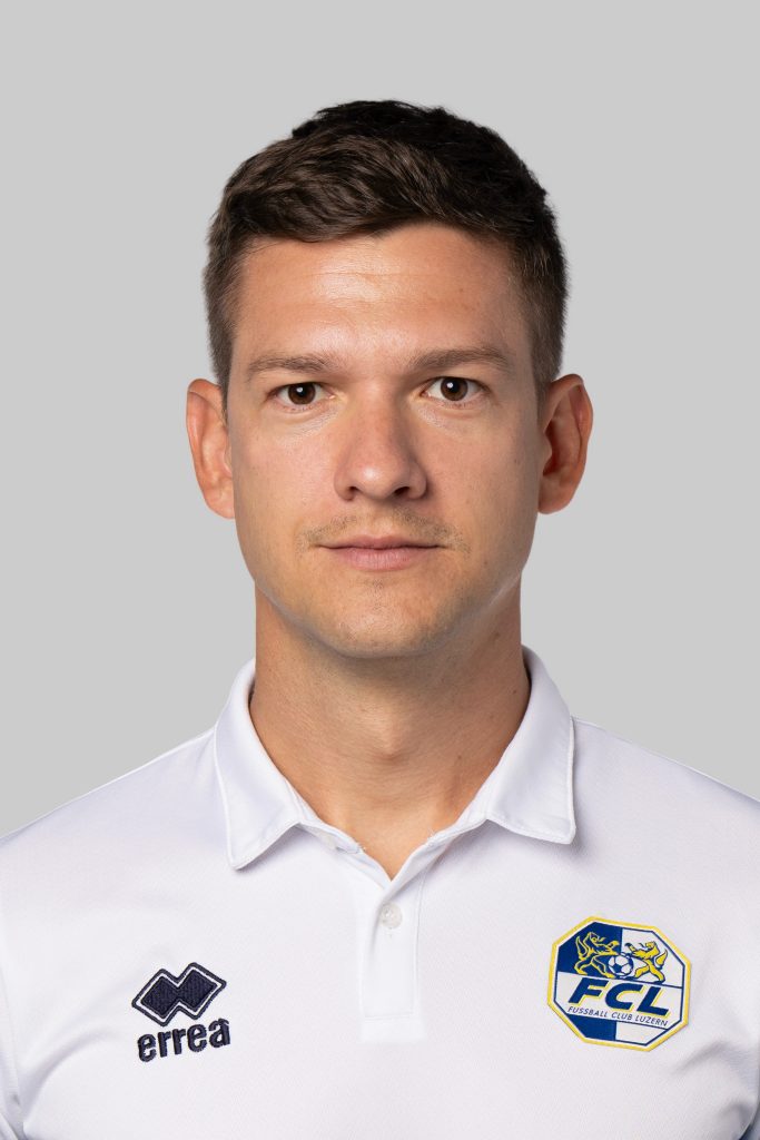 Pacar Janko Staff NW