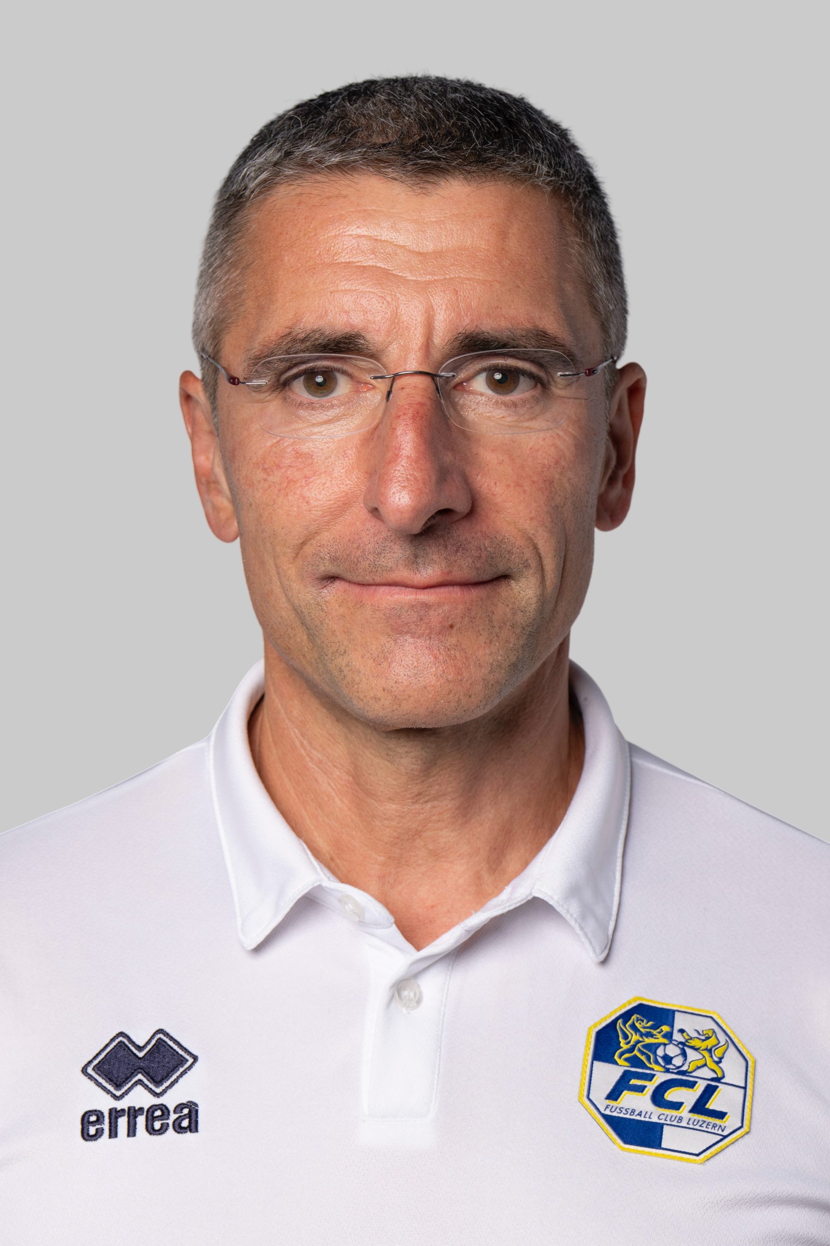 mme_20250929_fcl_frauen_portrait_raw_00009 Kopie 2